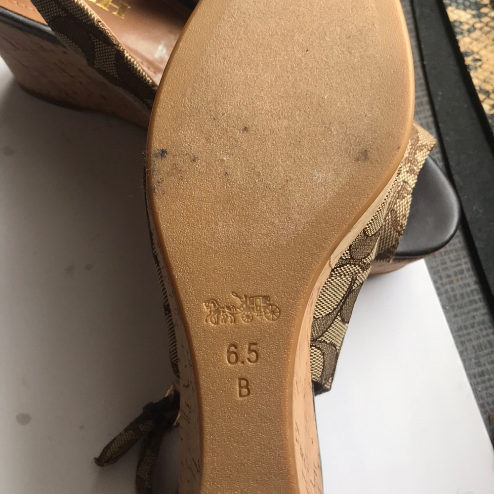 Shoes - Picture 3 of 7
